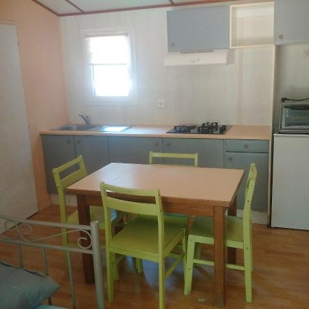 Mobilhome Lac De Vassiviere Faux-la-Montagne Eksteriør bilde